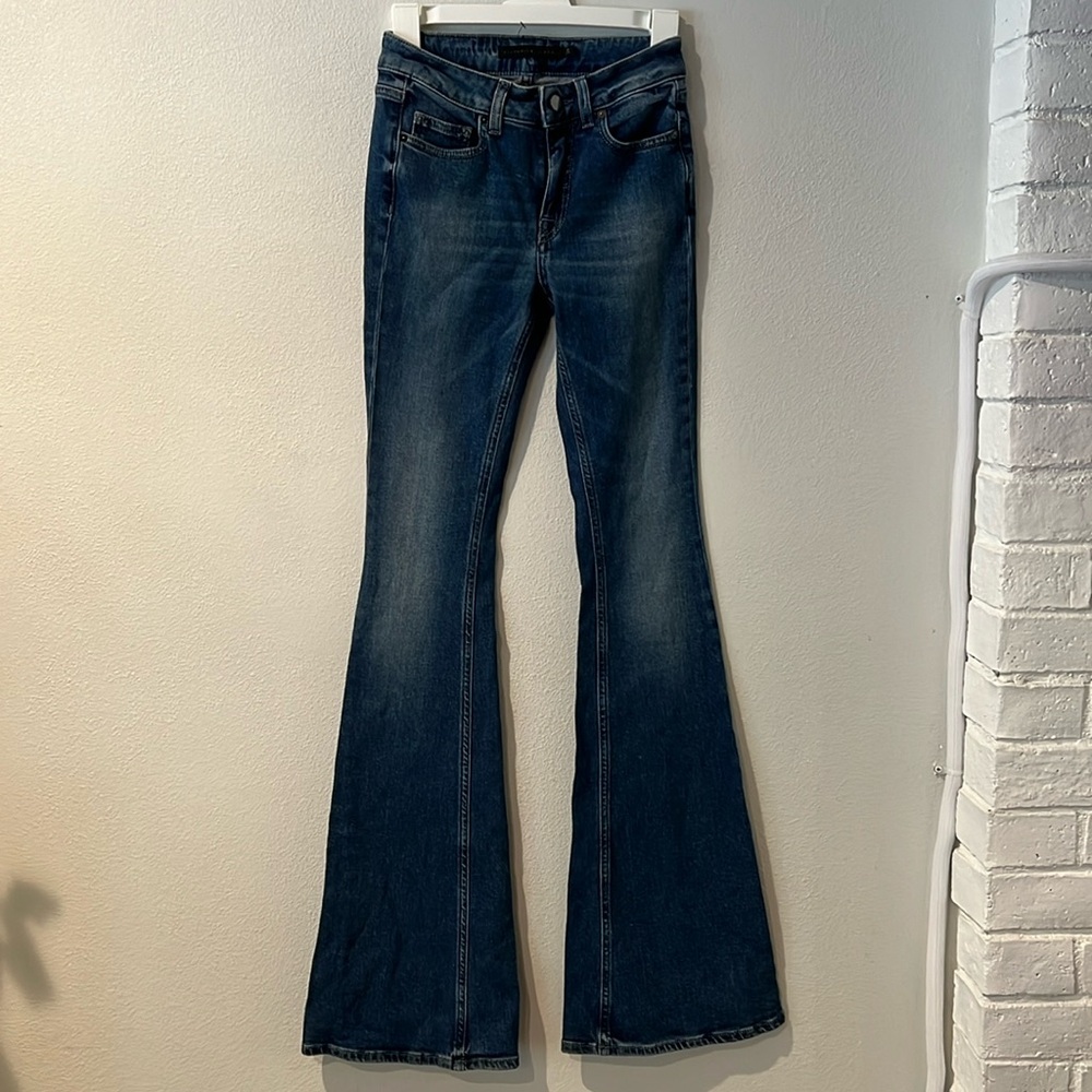 Victoria, Beckham Y2k Flare Jeans